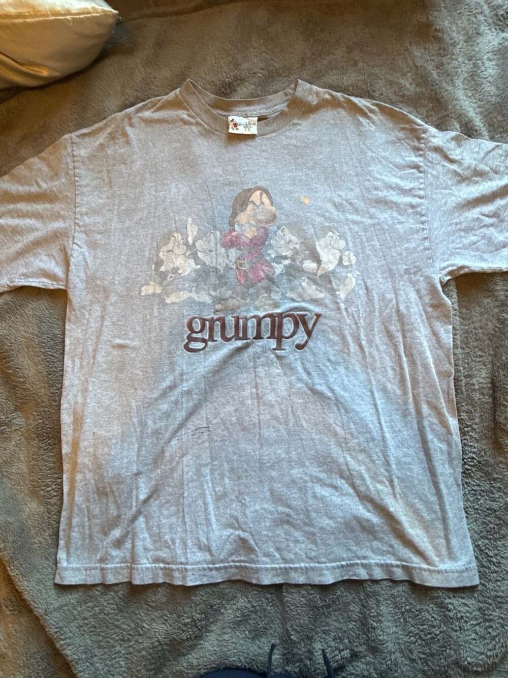 Vintage Walt Disney World Grumpy Seven Dwarfs T-Shirt Gray XL
